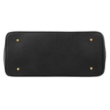 TL Bag - Odinė rankinė su auksinėmis detalėmis